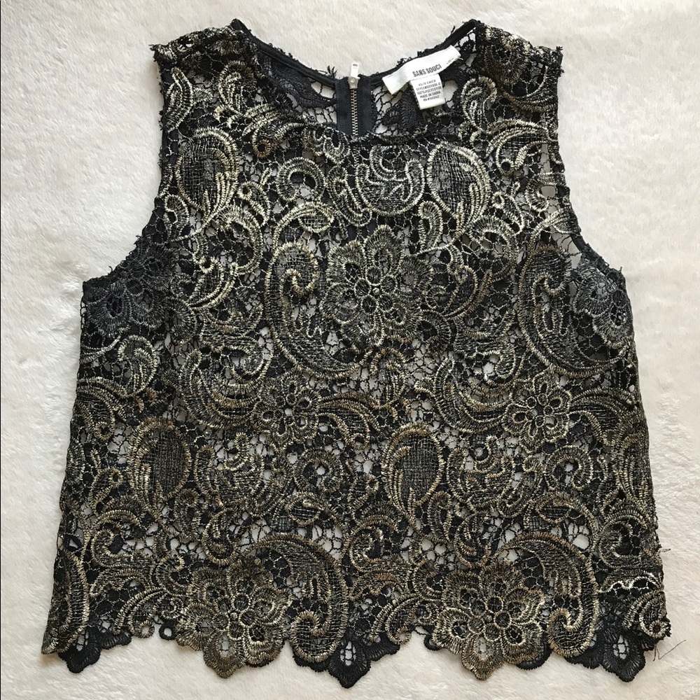Amazing detailed top